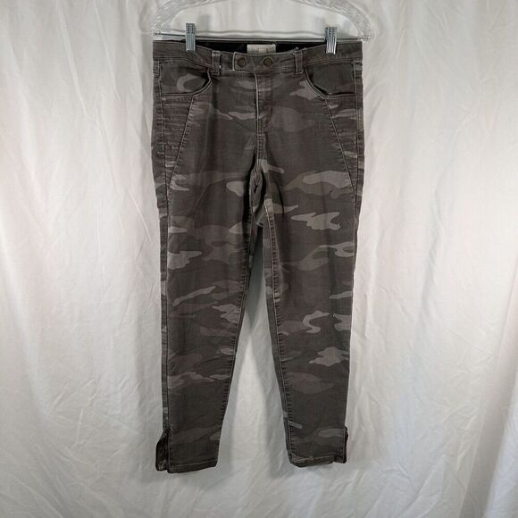 Jolt Jeans Women's 28W Green Camo Stretchy Mid Rise Cotton Blend Pockets - Picture 1 of 11